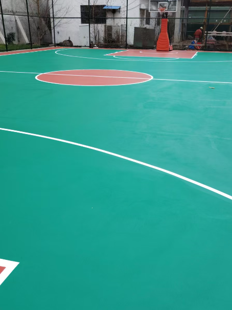 广河 球场长期使用易出现地面开裂